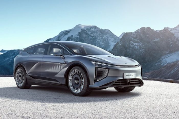 Lucid air 400 mile range ev